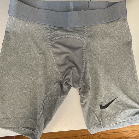Nike pro boys compression shorts - Picture 1 of 4